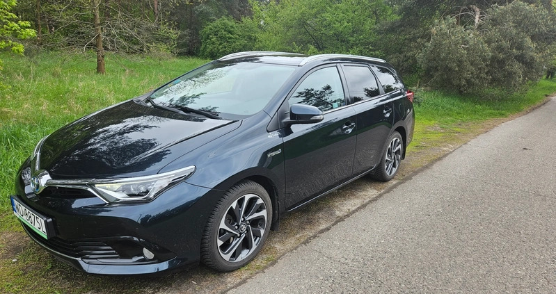 Toyota Auris cena 70000 przebieg: 58900, rok produkcji 2016 z Warszawa małe 79